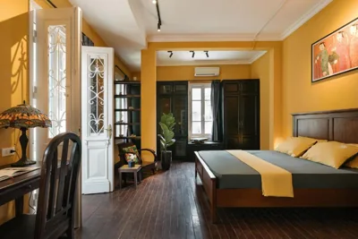 Habitación King con balcón — AnNam Home - Near by Opera House